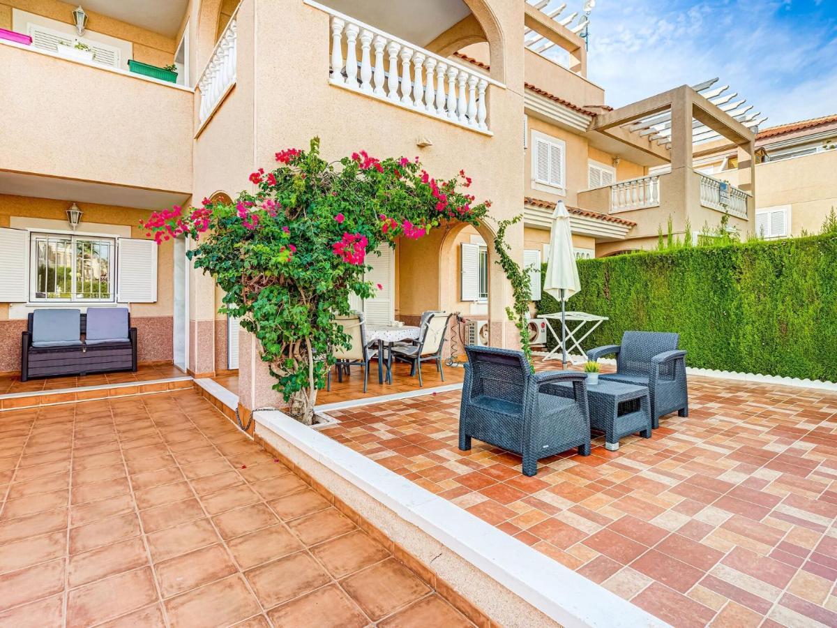 Belvilla By Oyo Lovely Bungalow With Swimming Pool Orihuela Eksteriør bilde