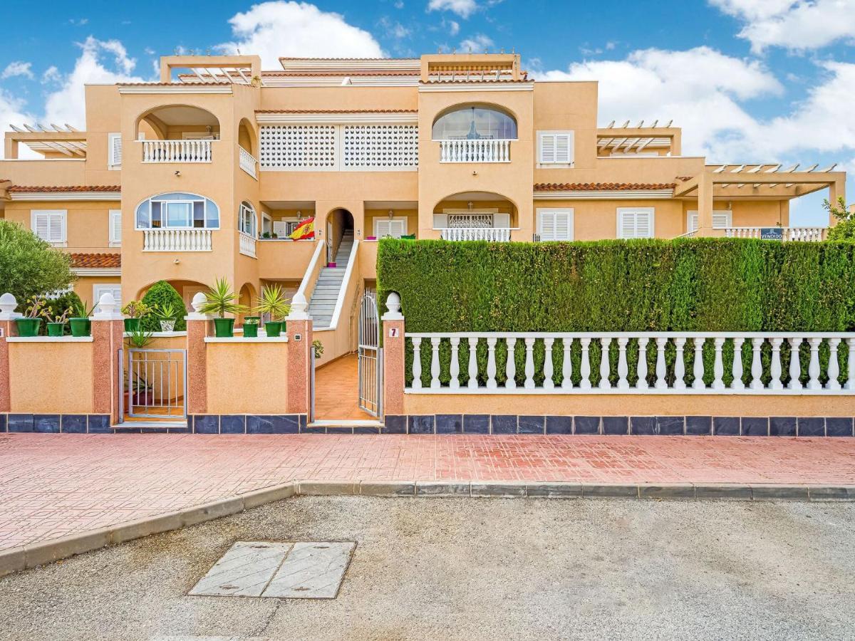 Belvilla By Oyo Lovely Bungalow With Swimming Pool Orihuela Eksteriør bilde