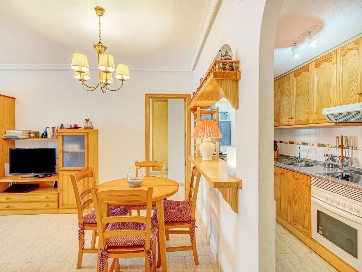 Belvilla By Oyo Lovely Bungalow With Swimming Pool Orihuela Rom bilde